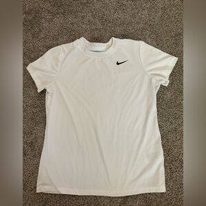 Nike Women's Dri-FIT Legend T-Shirt White Short Sleeve Tee - Medium